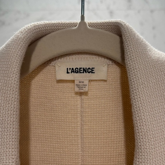 🤍L’agence Lacey knit blazer in porcelain! (Cream / off white), like new! Size M - Picture 8 of 8